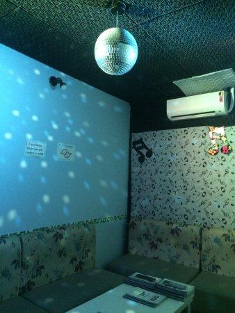 Karaoke Box Kampai